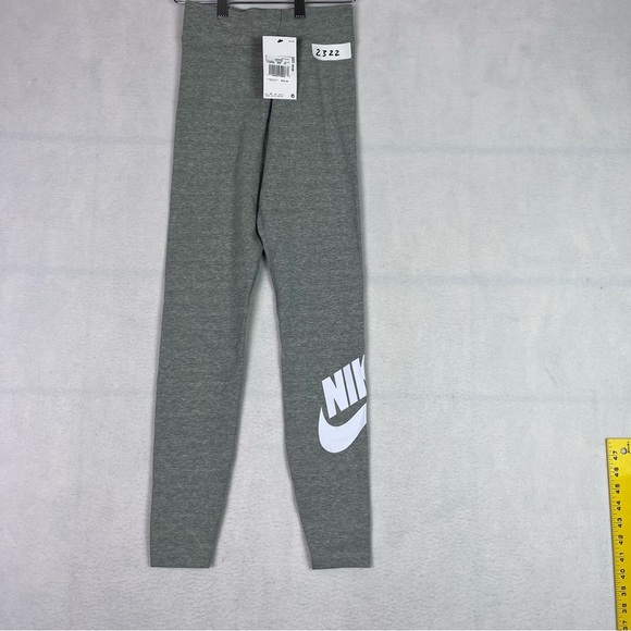 Nike Women's Tight Fit High Rise Full Length Leggings gray size:XS NWT - Picture 1 of 13